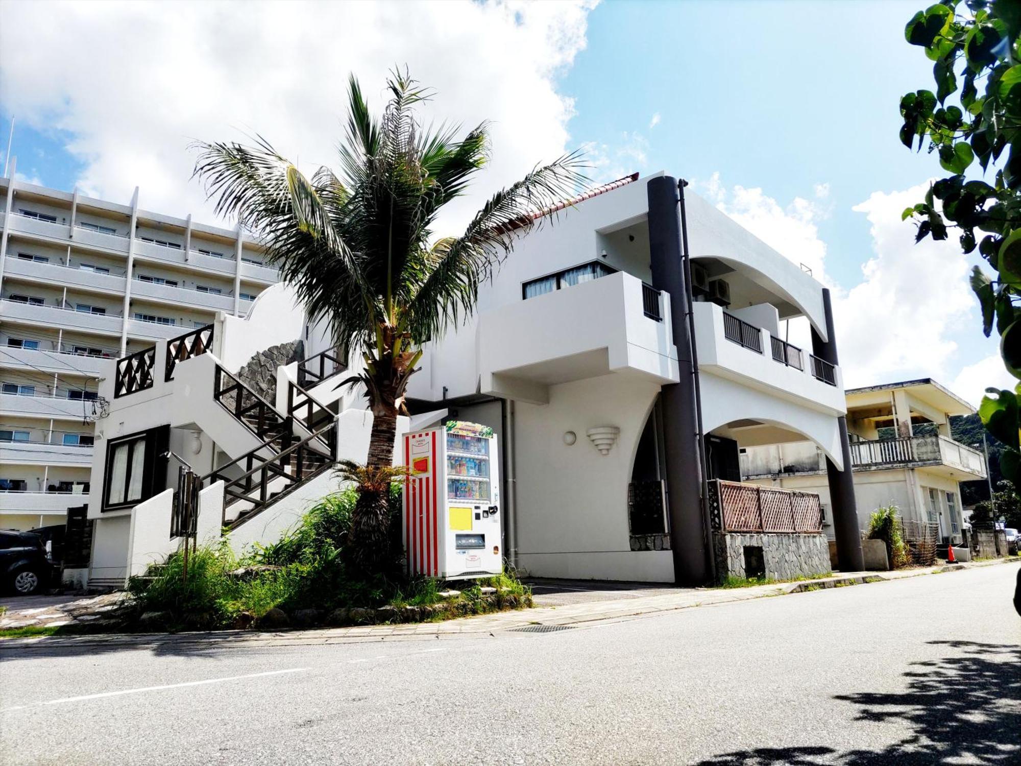 Kariyushi Condominium Resort Sea Side House Nago Eksteriør billede