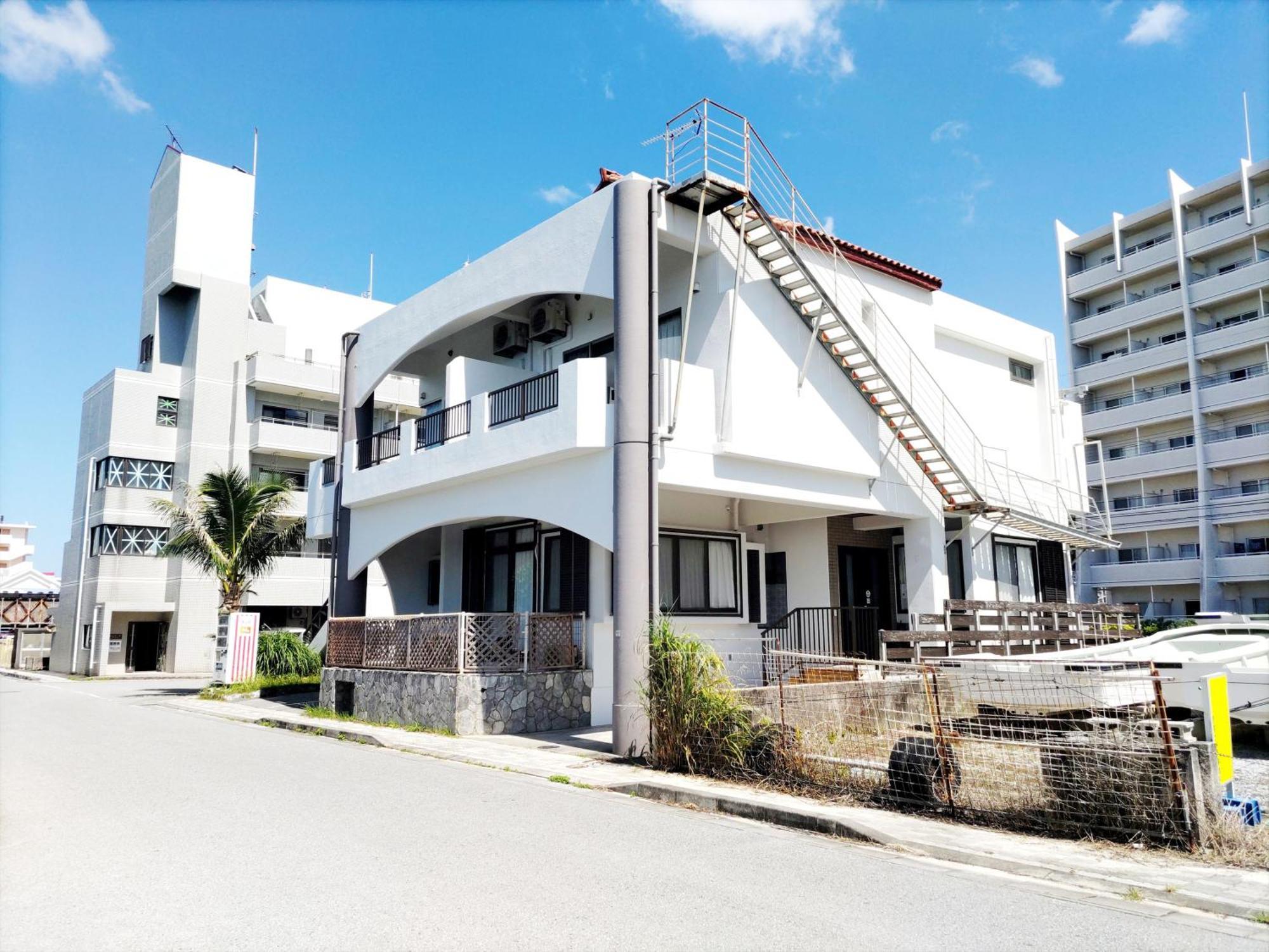 Kariyushi Condominium Resort Sea Side House Nago Eksteriør billede
